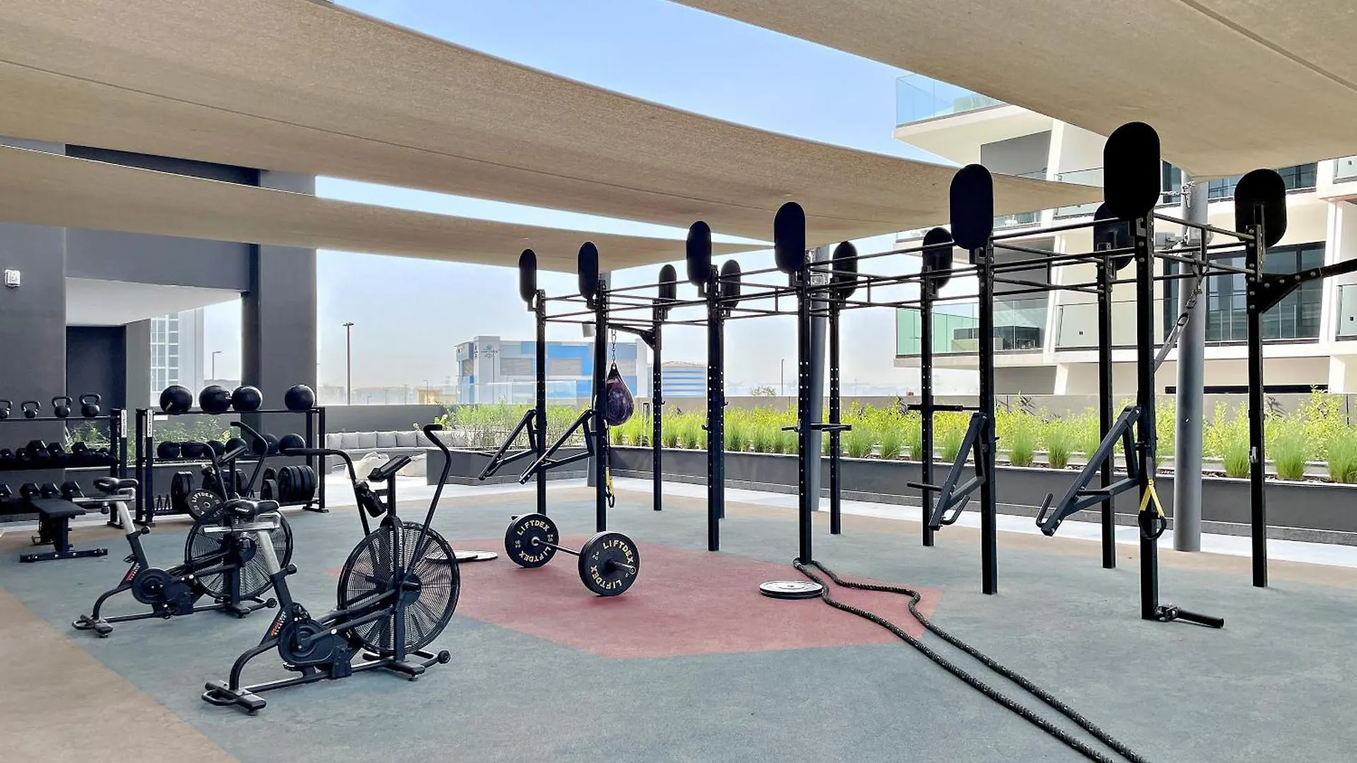 Cozy 1Br In Business Bay With Canal Views Dubaj Apartman